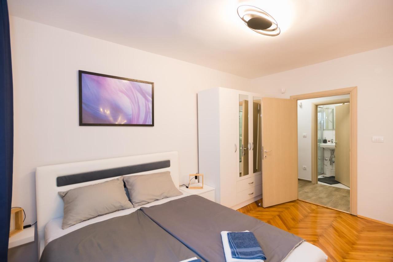 Apartman Studio Blue Subotica Buitenkant foto