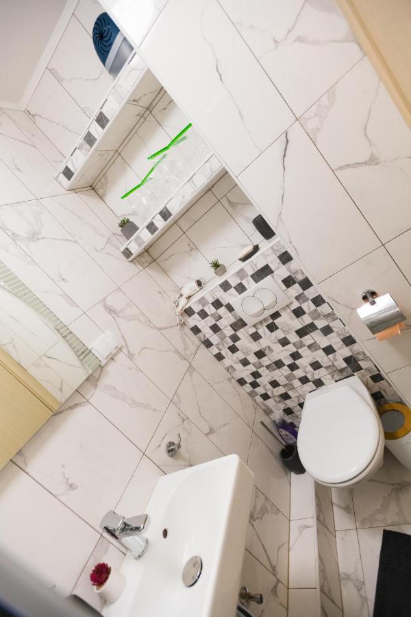 Apartman Studio Blue Subotica Buitenkant foto